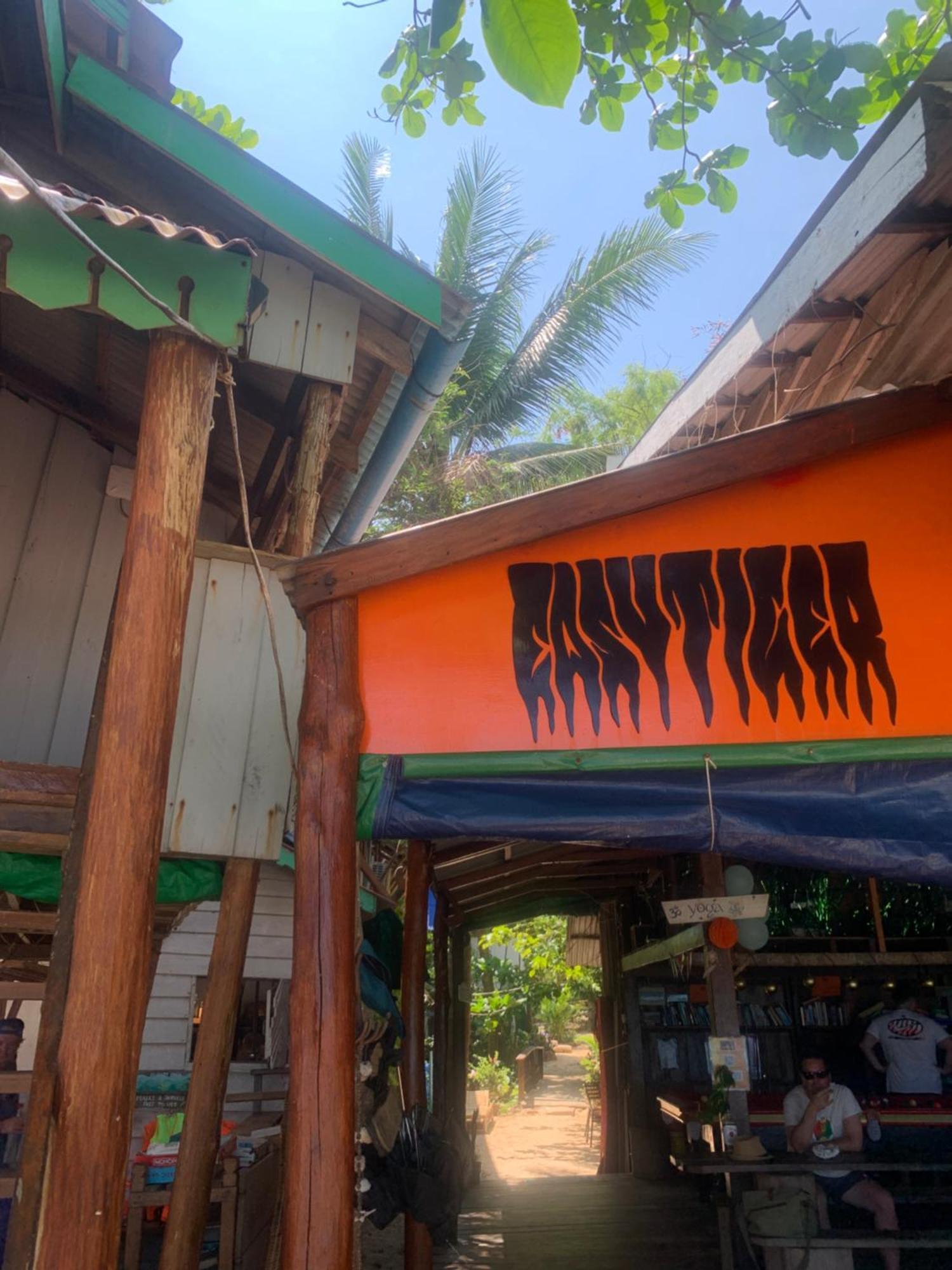 Easy Tiger - M'Pai Bay Beach, Koh Rong Sanloem Bagian luar foto